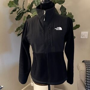 The North Face Women's Black Fleece Jacket